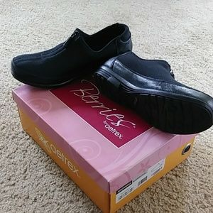 Shoes, Berries By Aetrex